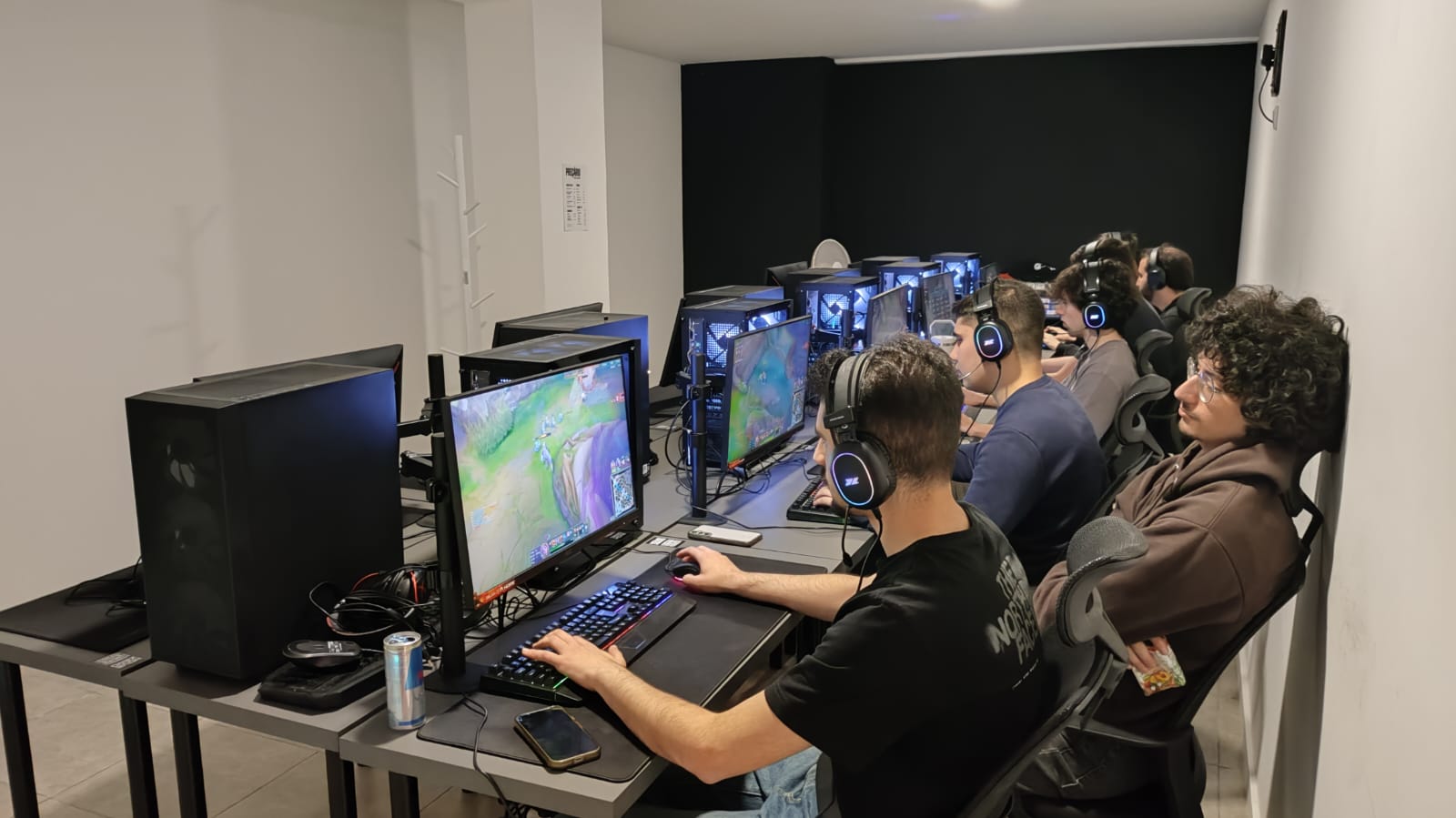 Group session at NOVEZERO